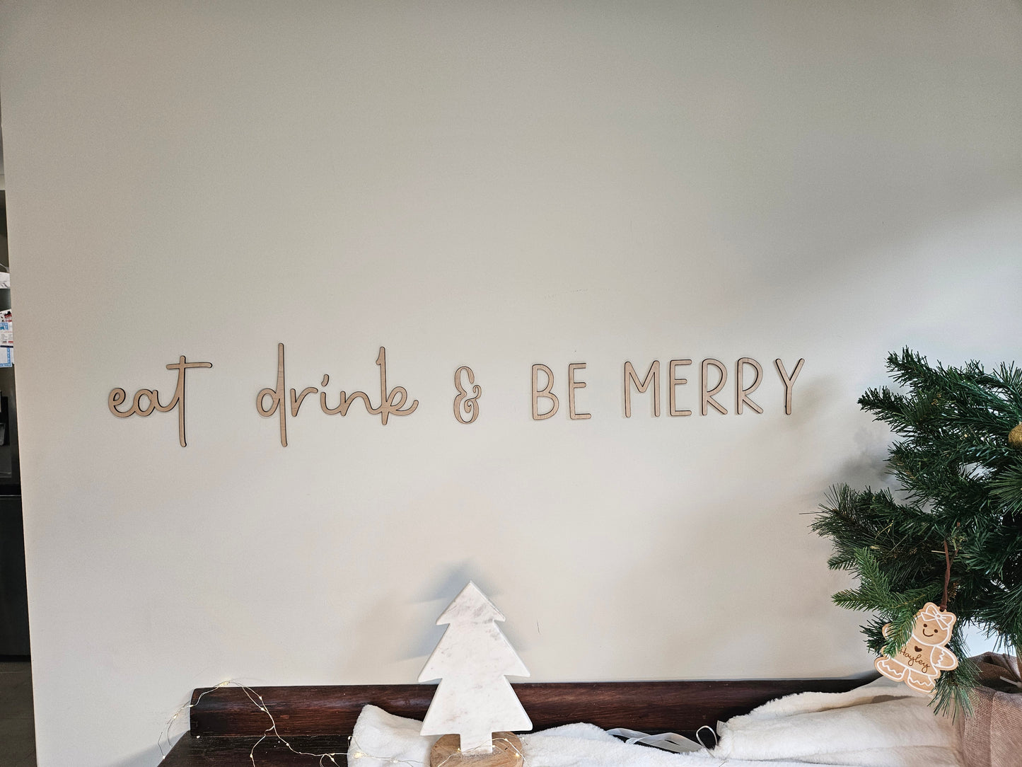 Eat Drink & be Merry wooden wording